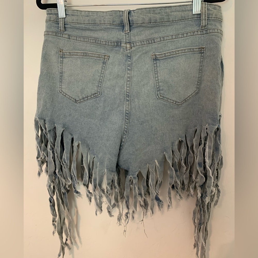 Jeans Fringe Booty Denim Shorts High Waisted NWOT
Sz 2XL Western Cowgirl Boho - Picture 4 of 11